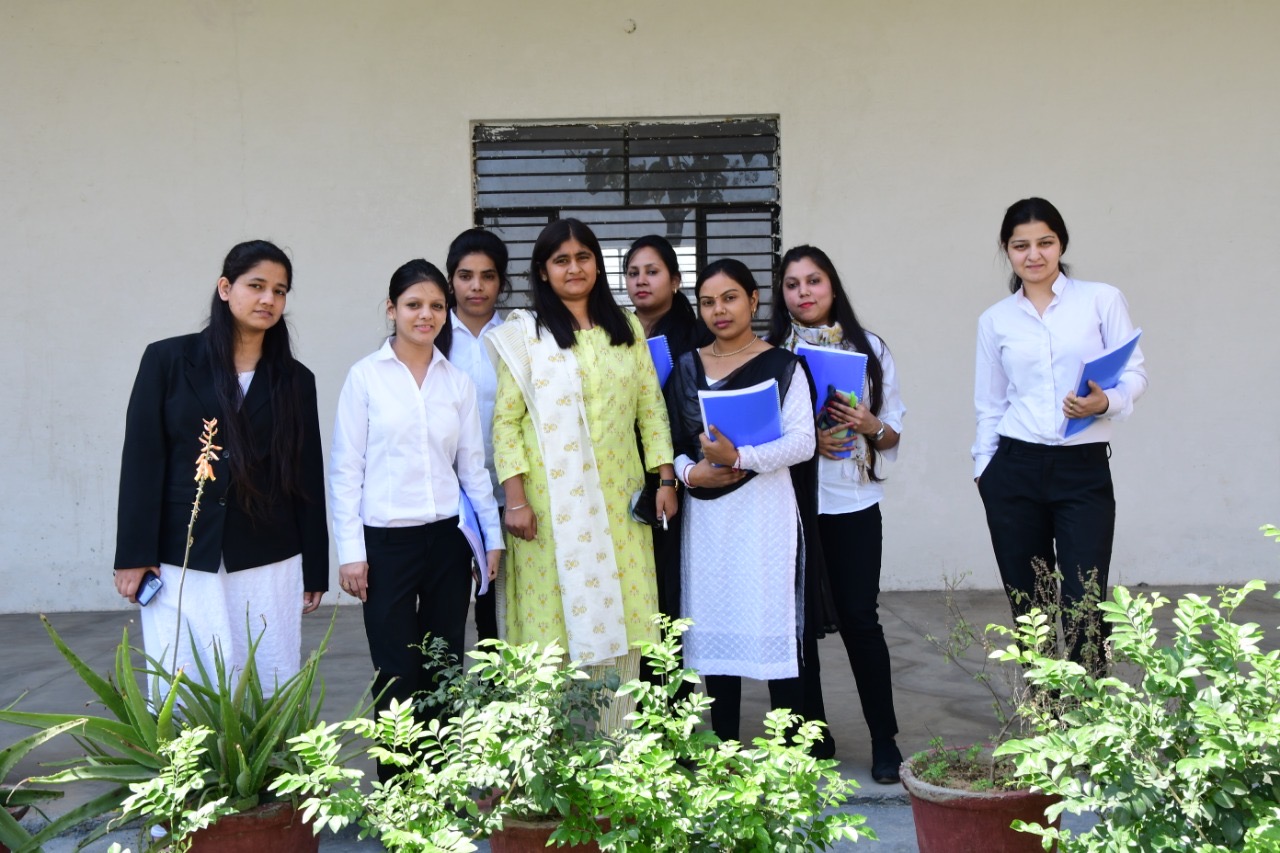 Faculty & Law Scholars